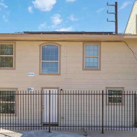 Stunning & Vibrant Apt 7 Min From Tx Med Center Хьюстон Экстерьер фото