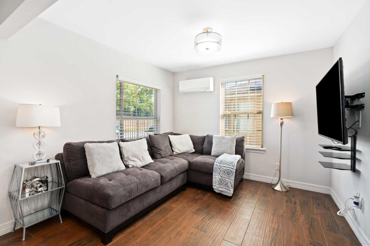 Stunning & Vibrant Apt 7 Min From Tx Med Center Хьюстон Экстерьер фото